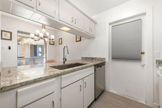 10111 Golden Meadow DR E, Austin, TX 78758