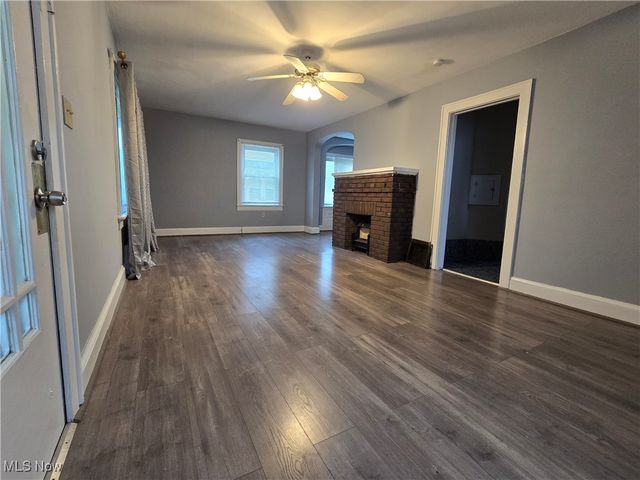 914 Dan Street, Akron, OH 44310