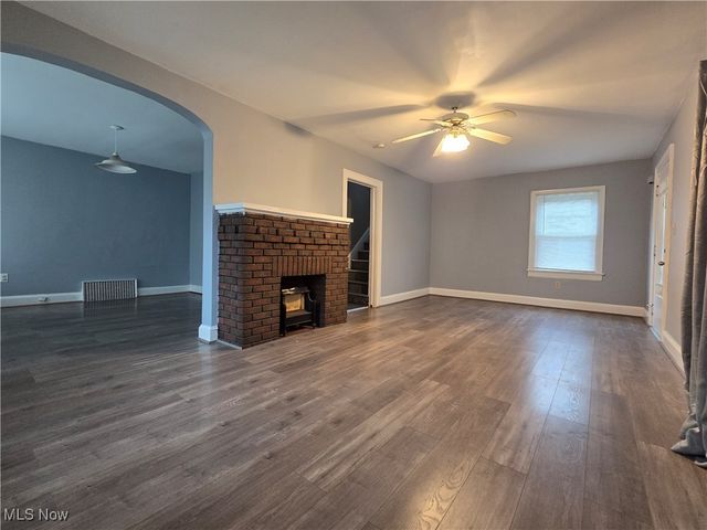 914 Dan Street, Akron, OH 44310