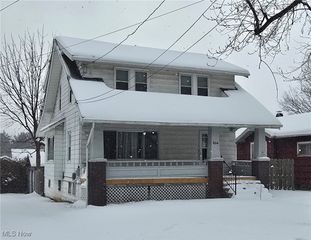 914 Dan Street, Akron, OH 44310