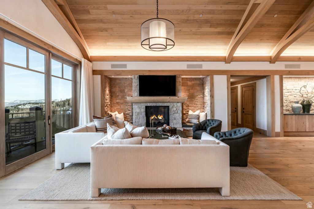 Image 16 of property listing at 9100 MARSAC AVE #PS1, Park City, UT 84060