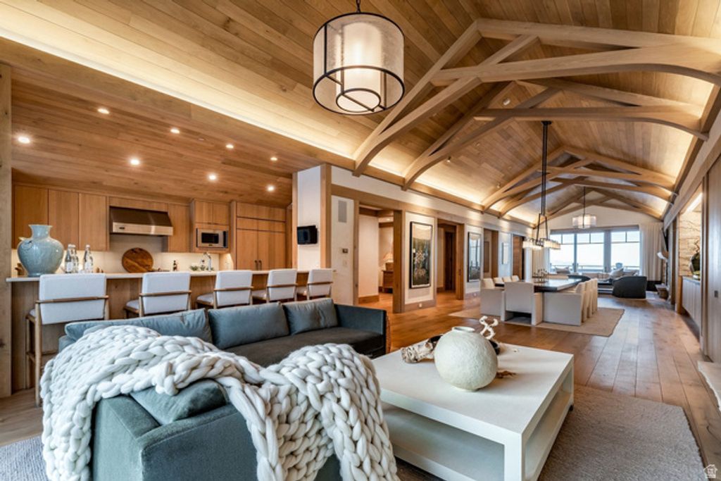 Image 4 of property listing at 9100 MARSAC AVE #PS1, Park City, UT 84060