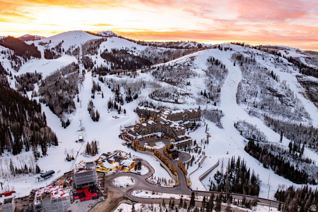 Image 46 of property listing at 9100 MARSAC AVE #PS1, Park City, UT 84060