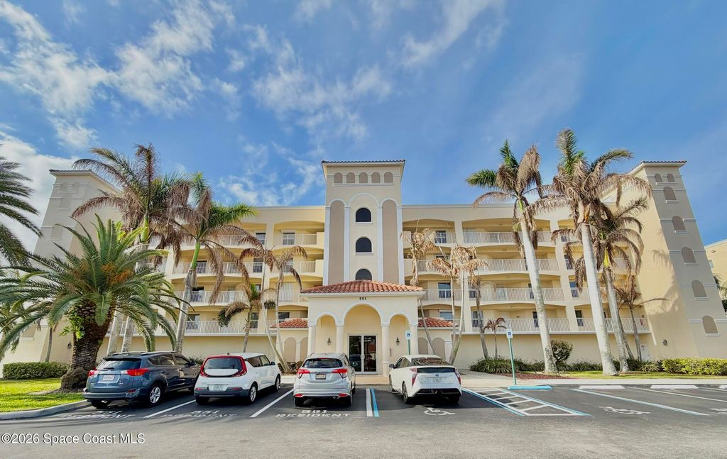 551 Casa Bella Drive 204, Cape Canaveral, FL 32920