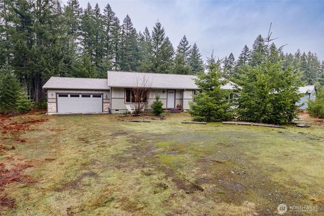 105 Jack Fir Court E, Packwood, WA 98361