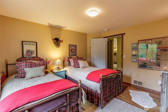 105 Jack Fir Court E, Packwood, WA 98361