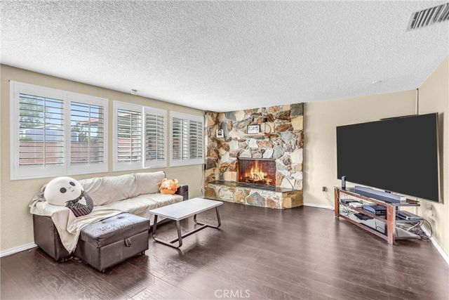5203 N Enid Avenue, Azusa, CA 91702