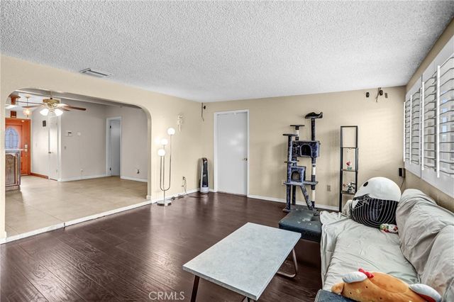 5203 N Enid Avenue, Azusa, CA 91702