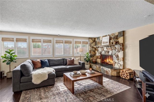 5203 N Enid Avenue, Azusa, CA 91702