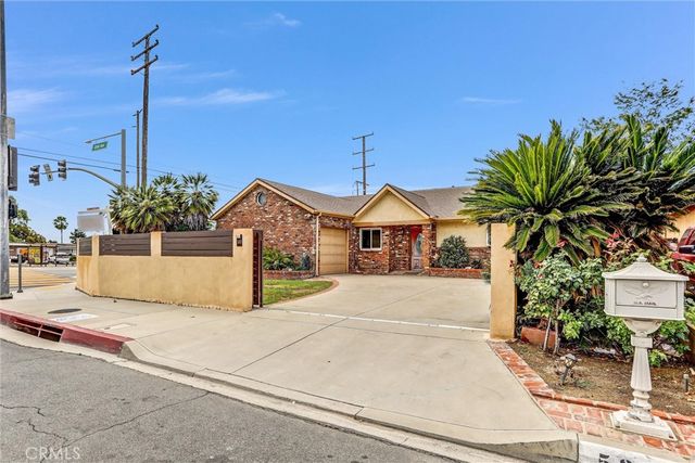 5203 N Enid Avenue, Azusa, CA 91702