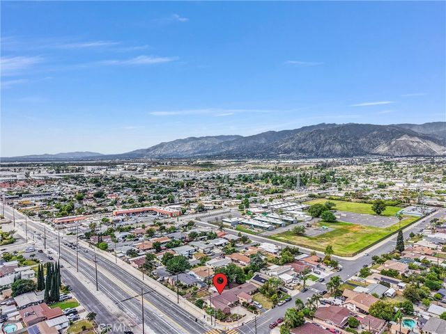 5203 N Enid Avenue, Azusa, CA 91702