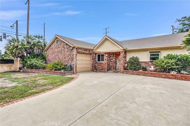 5203 N Enid Avenue, Azusa, CA 91702