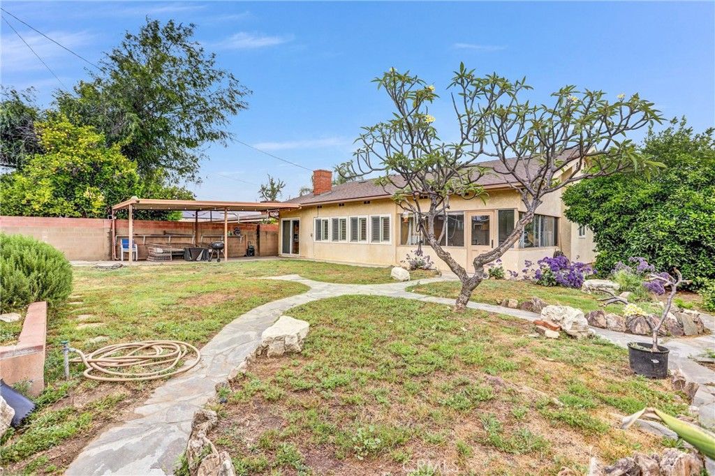 Image 39 of property listing at 5203 N Enid Avenue, Azusa, CA 91702