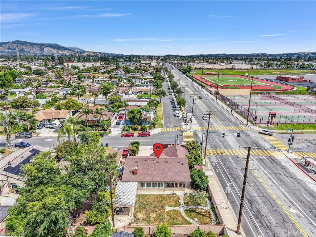 Image 40 of property listing at 5203 N Enid Avenue, Azusa, CA 91702