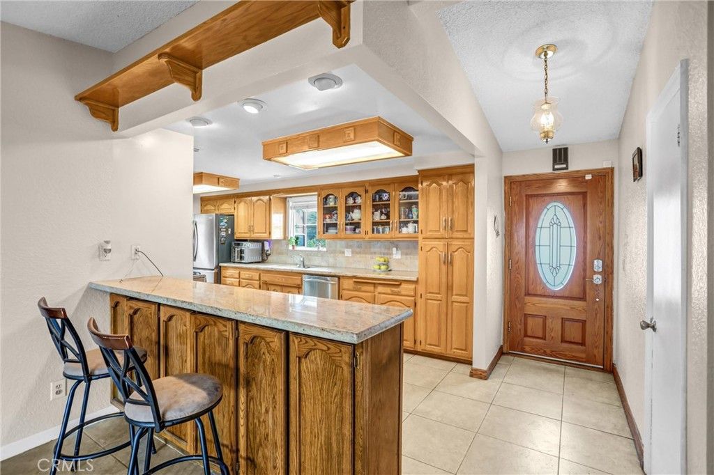 Image 7 of property listing at 5203 N Enid Avenue, Azusa, CA 91702