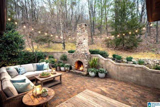 153 KINGS CREST LANE, Pelham, AL 35124