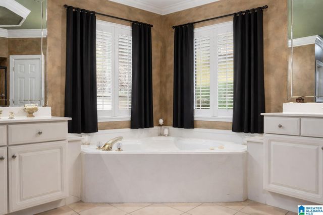 153 KINGS CREST LANE, Pelham, AL 35124