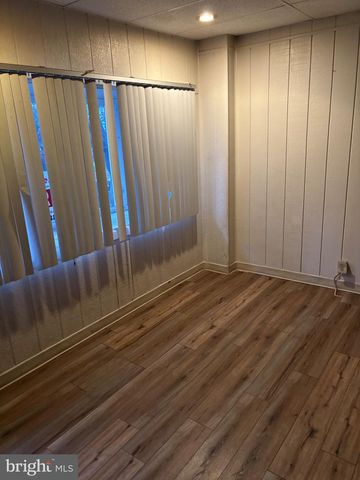 5223 SYLVESTER ST, Philadelphia, PA 19124