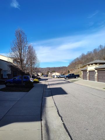 2435 Rolling Hills Drive, Covington, KY 41017