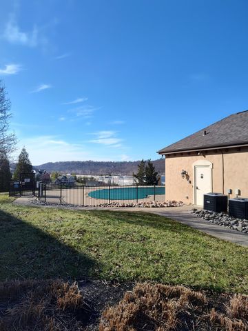 2435 Rolling Hills Drive, Covington, KY 41017