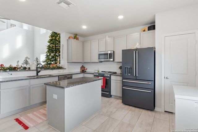 305 Tims Way, Seguin, TX 78155