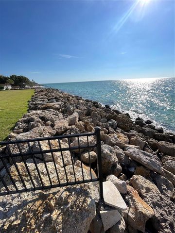 140 N CASEY KEY ROAD, Osprey, FL 34229