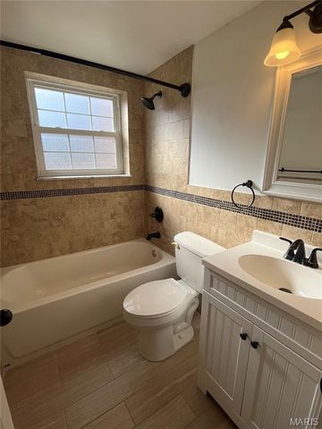 6990 Colonial Woods Drive, Unincorporated, MO 63129