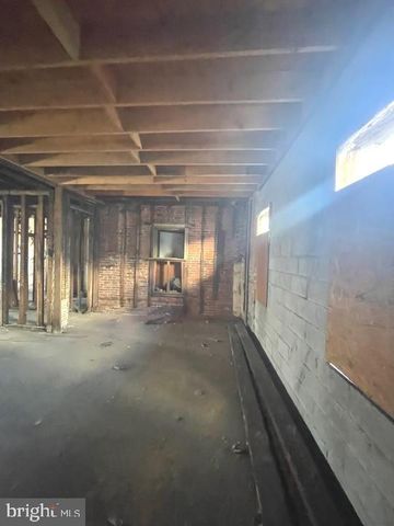 4023 W GIRARD AVE, Philadelphia, PA 19104