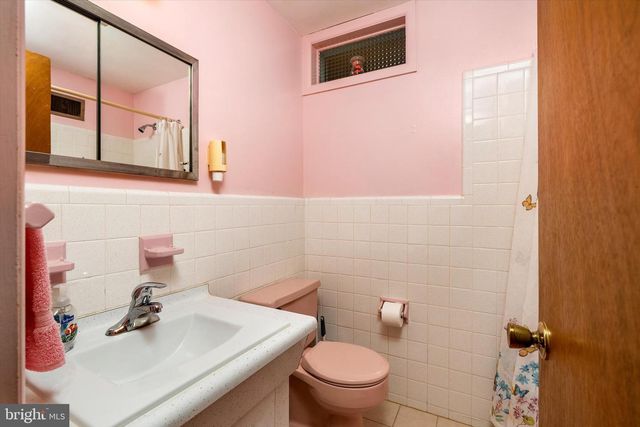 25 BLACK PINE DR, Hamilton, NJ 08610