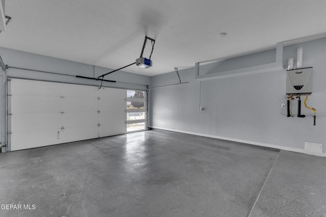 14885 Orsten Artis Avenue, El Paso, TX 79938