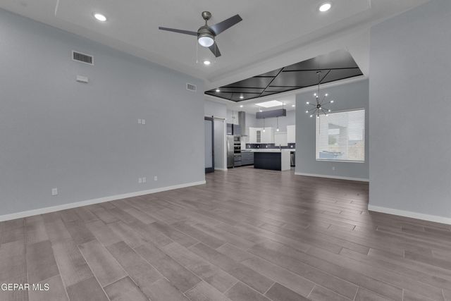 14885 Orsten Artis Avenue, El Paso, TX 79938