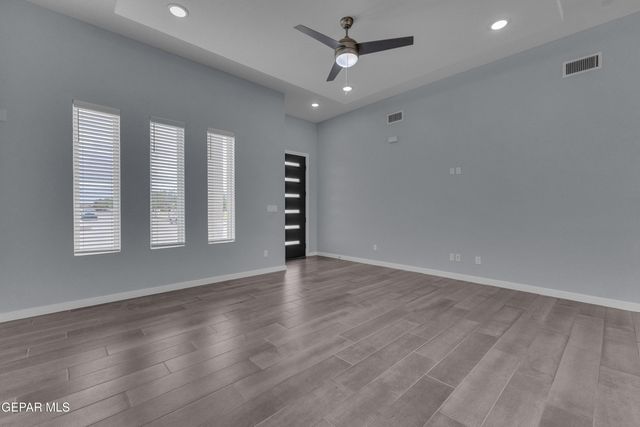14885 Orsten Artis Avenue, El Paso, TX 79938