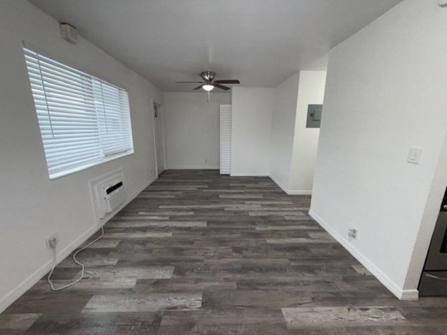 1958 Mckinley Street 8, Hollywood, FL 33020