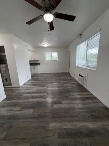 1958 Mckinley Street 8, Hollywood, FL 33020