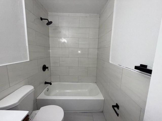 1958 Mckinley Street 8, Hollywood, FL 33020