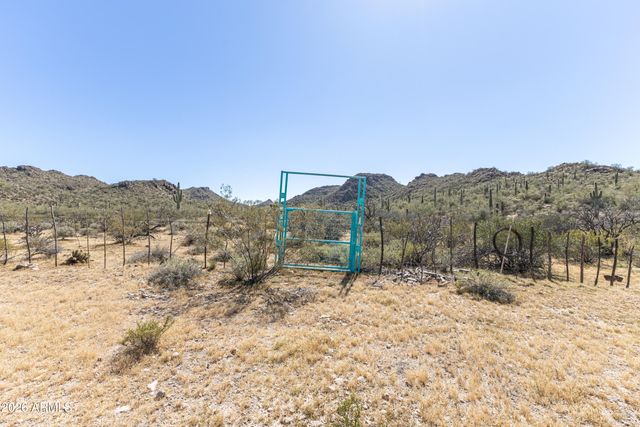 1342 S Datura Drive, Queen Valley, AZ 85118