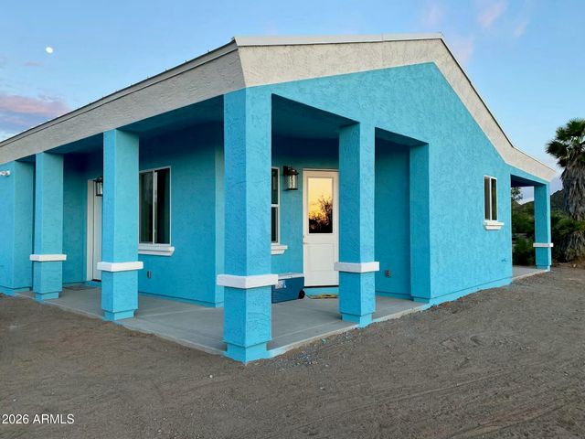 1342 S Datura Drive, Queen Valley, AZ 85118