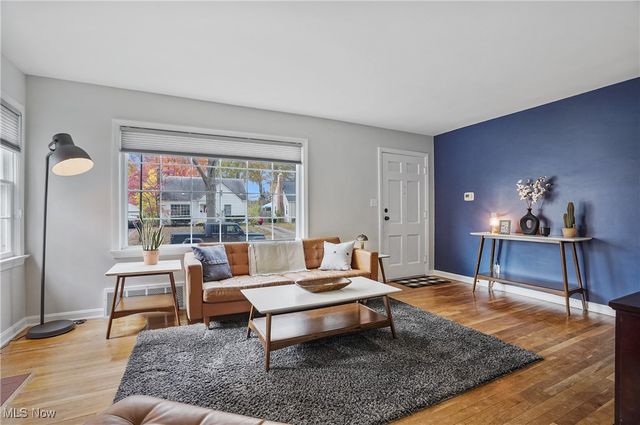 2447 15th Street, Cuyahoga Falls, OH 44223