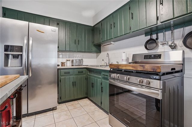 2447 15th Street, Cuyahoga Falls, OH 44223