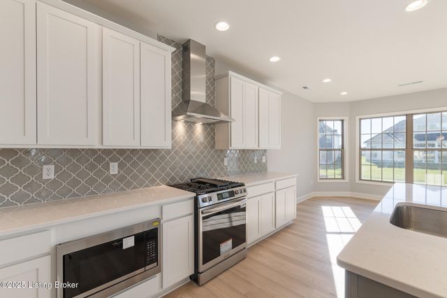 3618 Carillon Ridge Way, Louisville, KY 40245