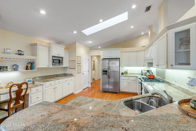 1098 Red Maple Way, New Smyrna Beach, FL 32168