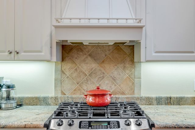 1098 Red Maple Way, New Smyrna Beach, FL 32168