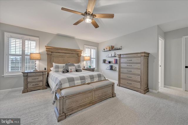 109 JAMES DR, New Holland, PA 17557