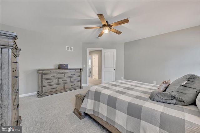 109 JAMES DR, New Holland, PA 17557