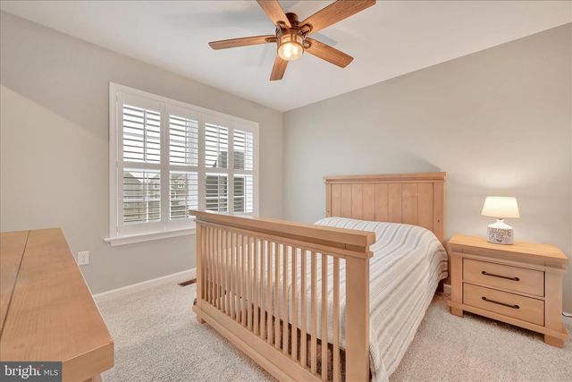 109 JAMES DR, New Holland, PA 17557