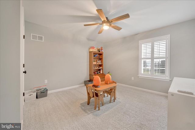 109 JAMES DR, New Holland, PA 17557