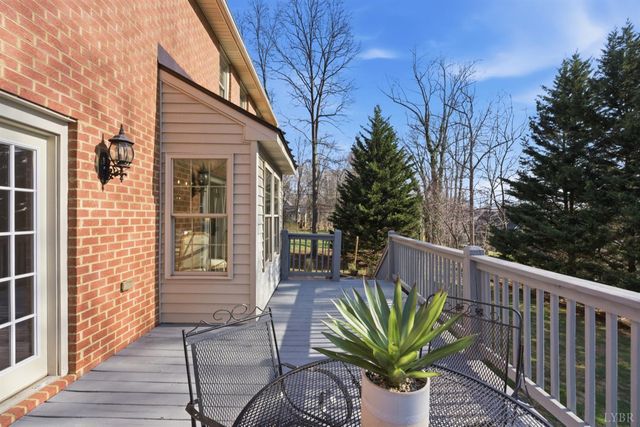 215 London Downs, Forest, VA 24551