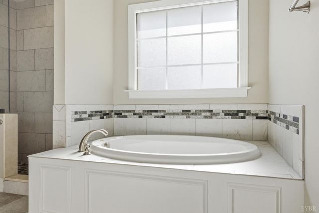 215 London Downs, Forest, VA 24551