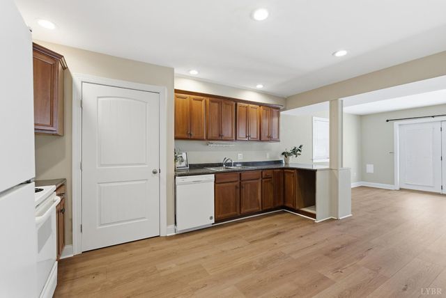 215 London Downs, Forest, VA 24551