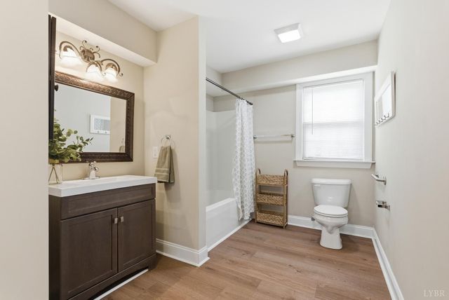 215 London Downs, Forest, VA 24551